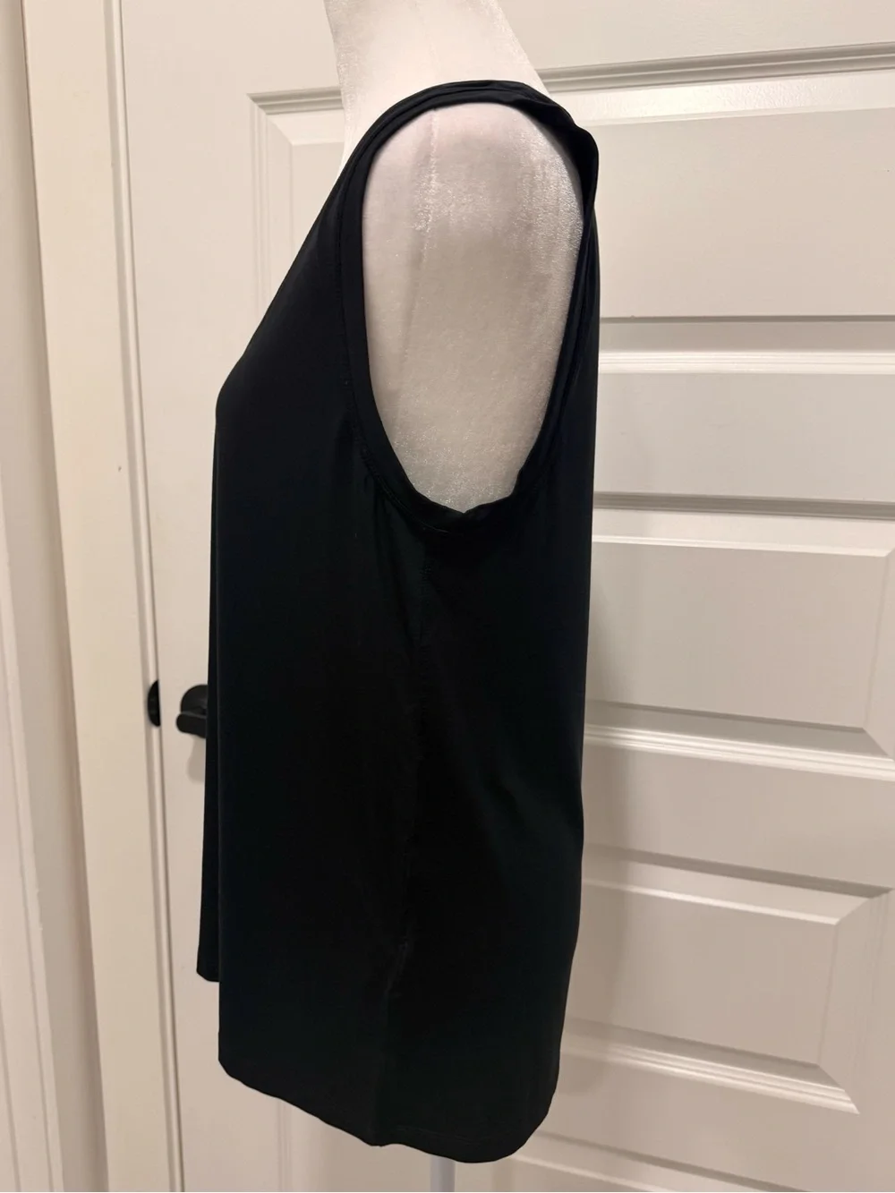 I.N.C. International Concepts Black Sleeveless Tank Top Large NWT